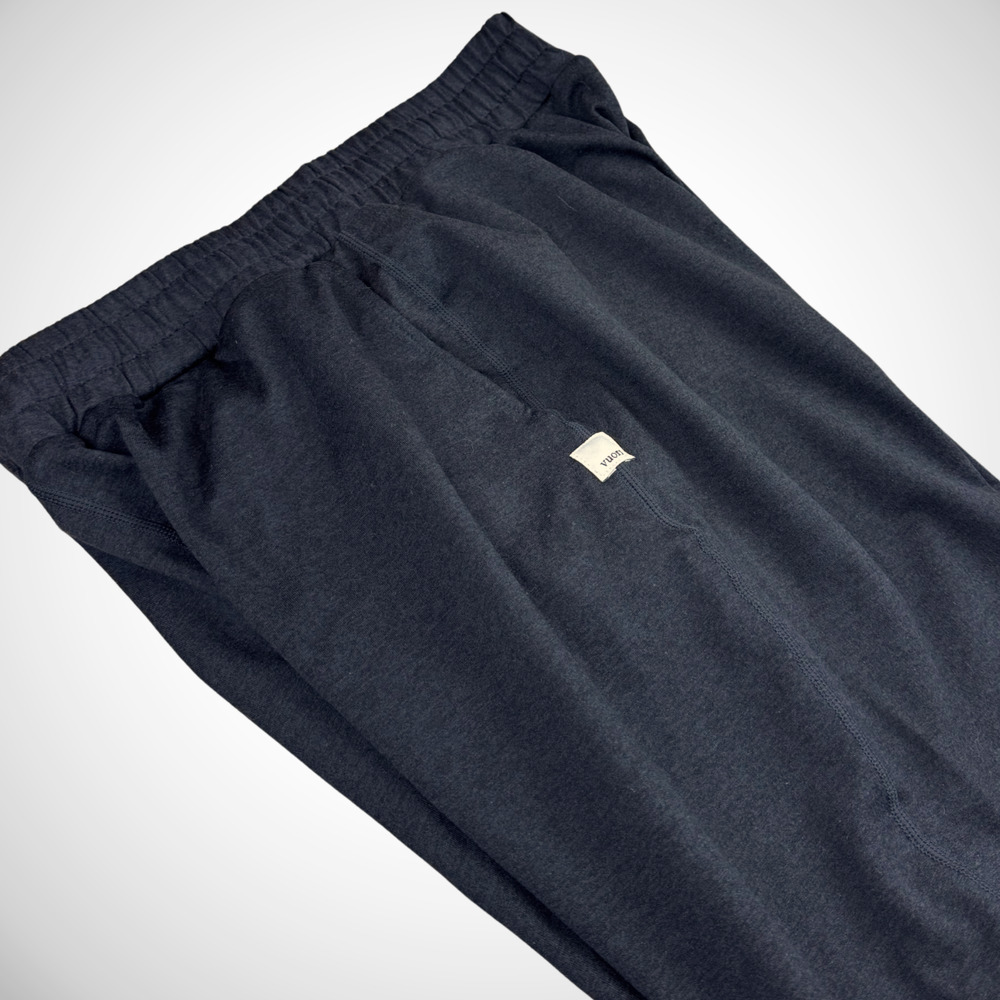 Vuori Boyfriend Joggers Women's size S DreamKnit™ Sweatpants Black Heather - Picture 9 of 9